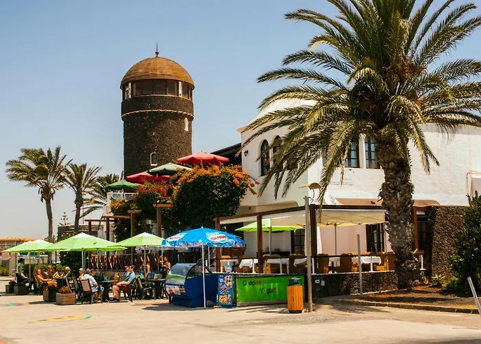 Inviting 1-bed On Castillo Mar *