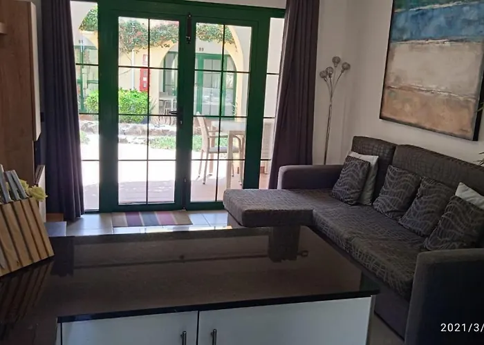 Inviting 1-bed On Castillo Mar Appartement *