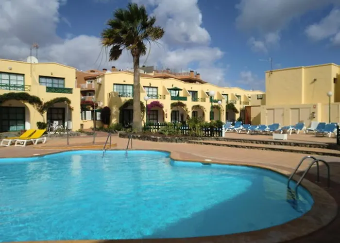 Inviting 1-bed On Castillo Mar