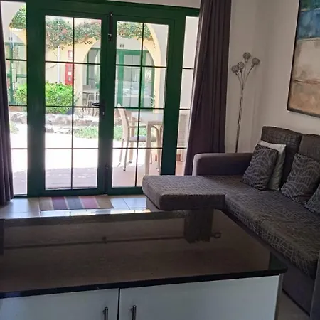 Inviting 1-bed On Castillo Mar Appartement *