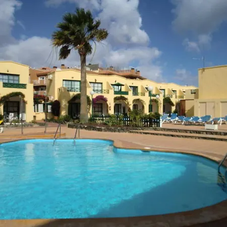 Cozy Duplex Apartment In Caleta De Fuste
