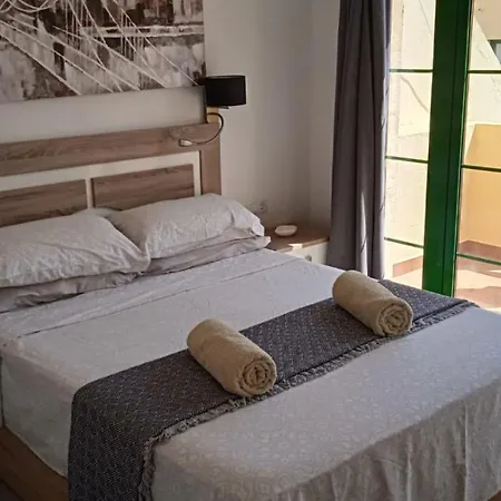 Inviting 1-bed On Castillo Mar Daire Caleta De Fuste