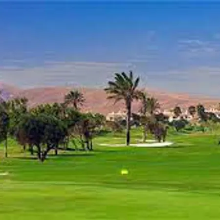 Daire Inviting 1-bed On Castillo Mar